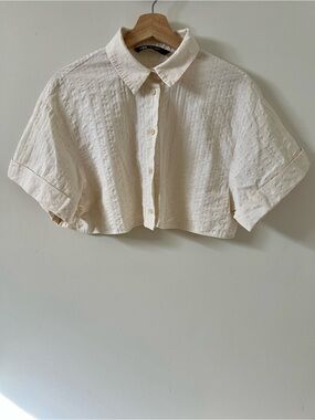Zara Cropped Button-Up